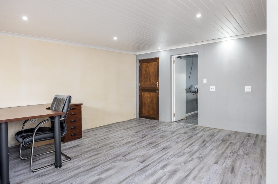 3 Bedroom Property for Sale in Aurora Western Cape
